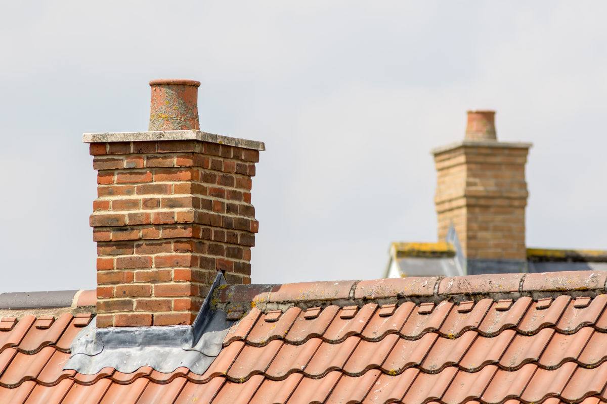 WHEN SHOULD YOU REPLACE YOUR CHIMNEY?